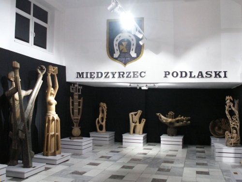 Miejski Ośrodek Kultury, Międzyrzec Podlaski, ekspozycja stała prac H. Burzeca